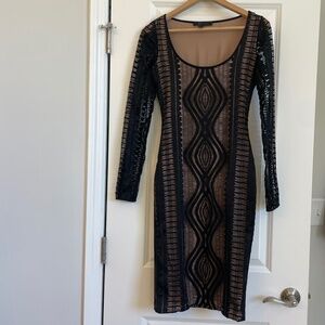 BCBG MaxAzri Body con art deco lace XS dress